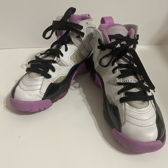 Jordan Jumpman Two Trey Barely
Grape GS Size 7Y DQ8431-105 - Picture 4 of 15